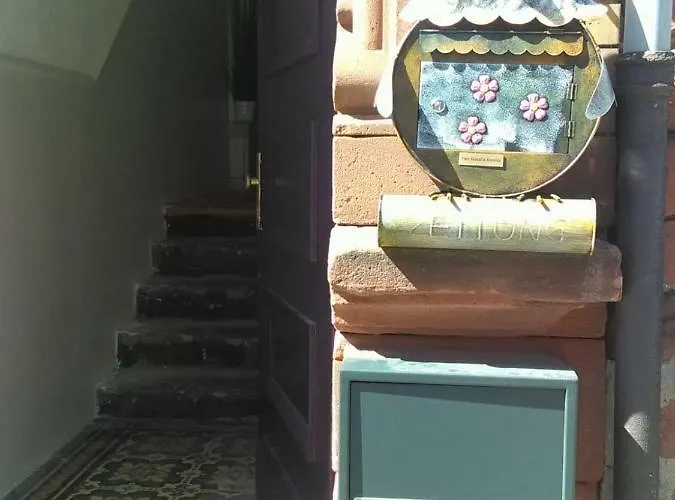 Doppelbettzimmer Mit Bad Apartamento Kaiserslautern