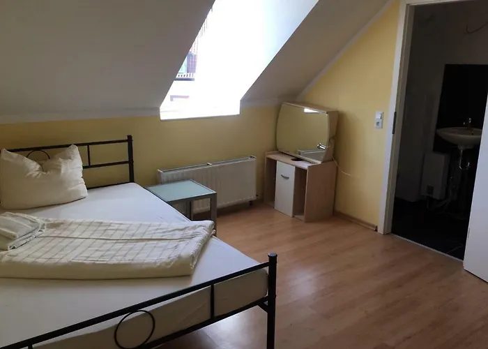Doppelbettzimmer Mit Bad * Kaiserslautern