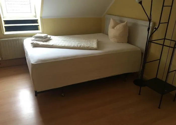 Doppelbettzimmer Mit Bad Apartamento